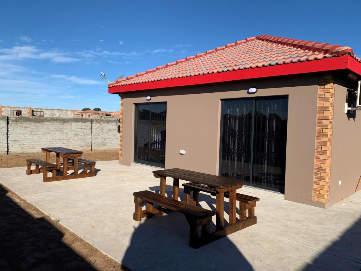 Elephant House, 2 Bedroom House, Next To Pilanesberg And Sun City Mogwase Exterior photo