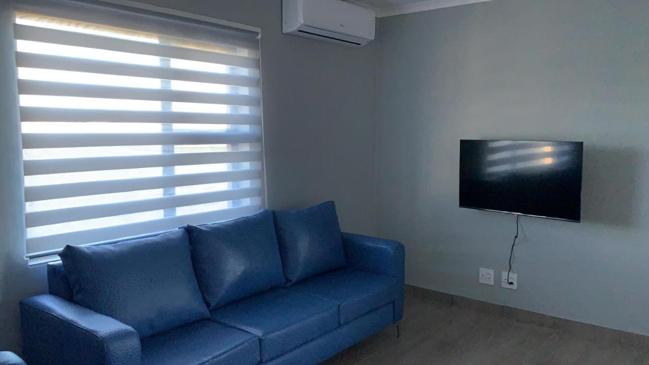 Elephant House, 2 Bedroom House, Next To Pilanesberg And Sun City Mogwase Exterior photo