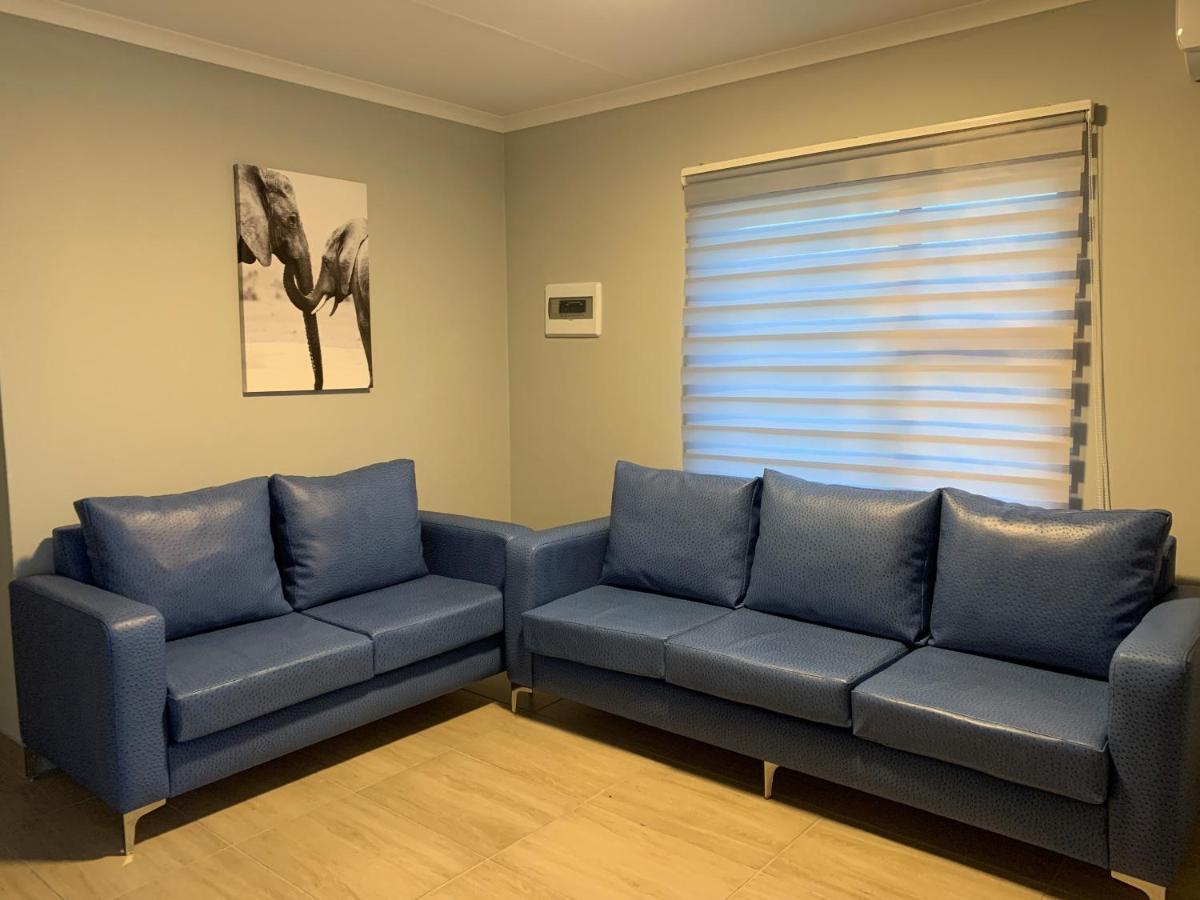 Elephant House, 2 Bedroom House, Next To Pilanesberg And Sun City Mogwase Exterior photo